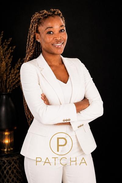 Lucia Molalakgotla, estate agent