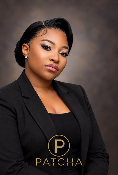 Bayanda Mnguni, estate agent