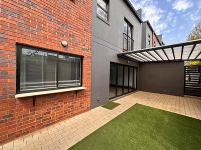 Cluster House For Rent in Sandown, Sandton